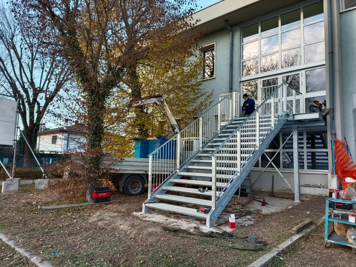 Il cantiere visto dal cortile